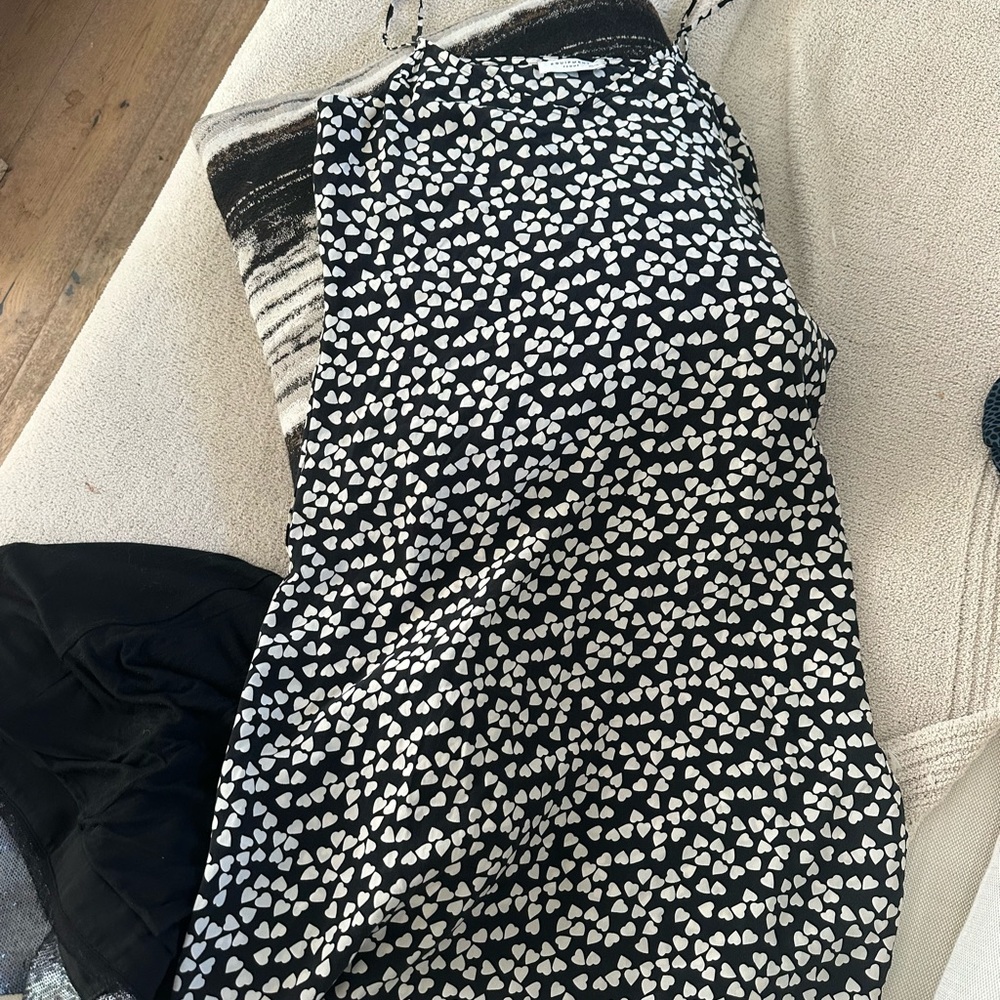 Equipment Black and White Heart Pattern Top